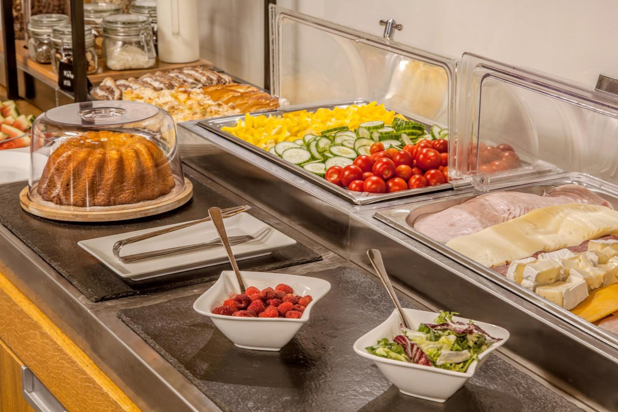 Hotel Lidovy Dum Bzenec Ngoại thất bức ảnh