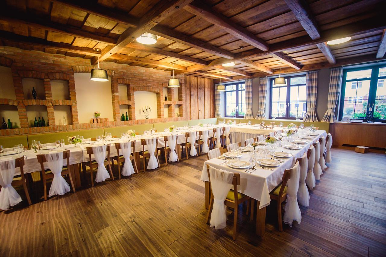 Hotel Lidovy Dum Bzenec Ngoại thất bức ảnh