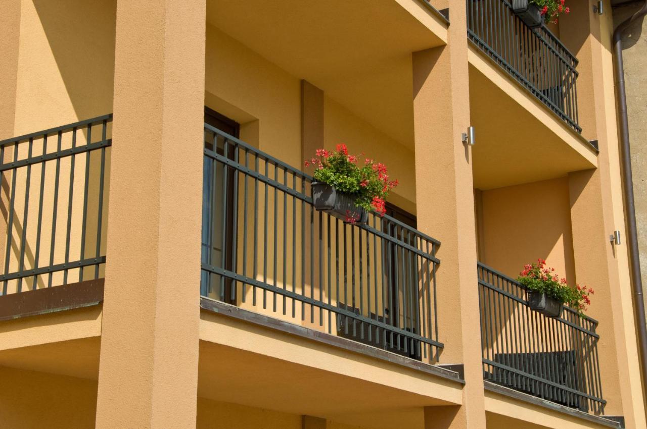 Hotel Lidovy Dum Bzenec Ngoại thất bức ảnh